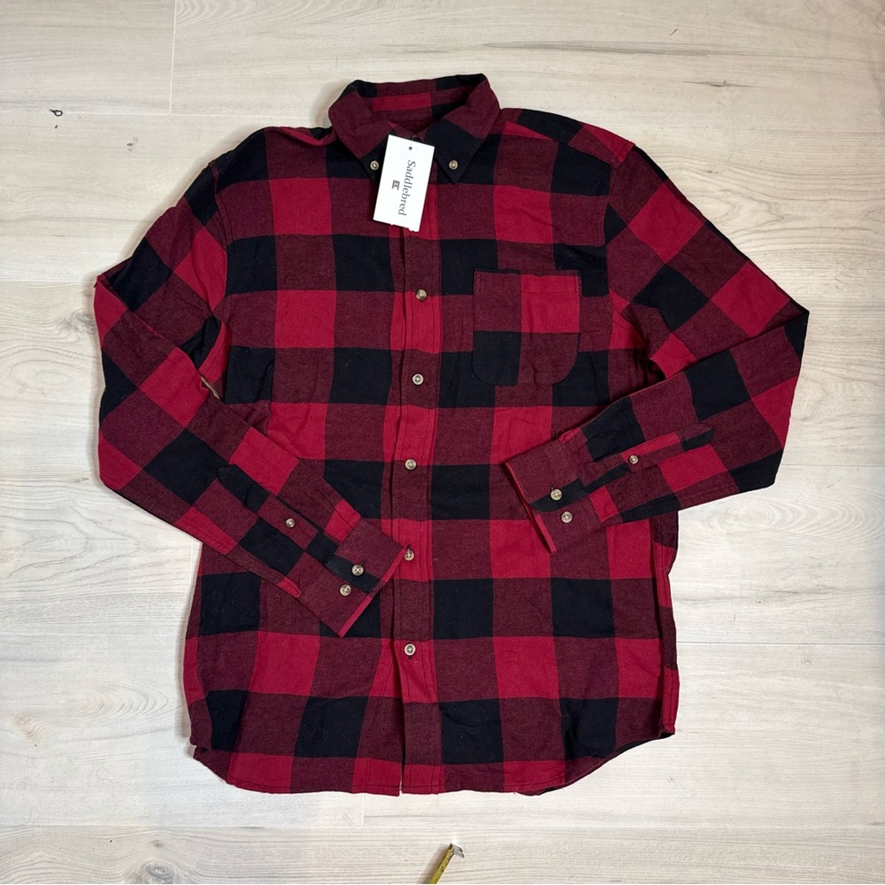 Saddlebred Men's Bold Red and Black Checkered Classic Fit Shirt size small
